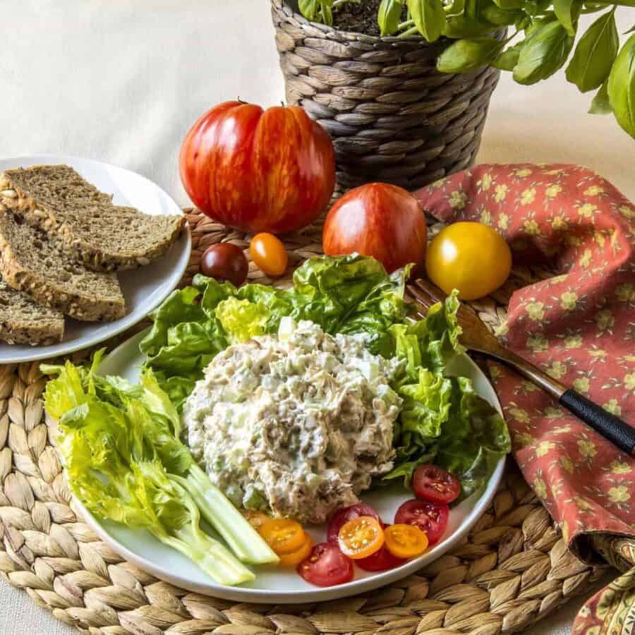 Jednoduchý Krémový Kuřecí salát recept / TwoSleevers | Anne Marie