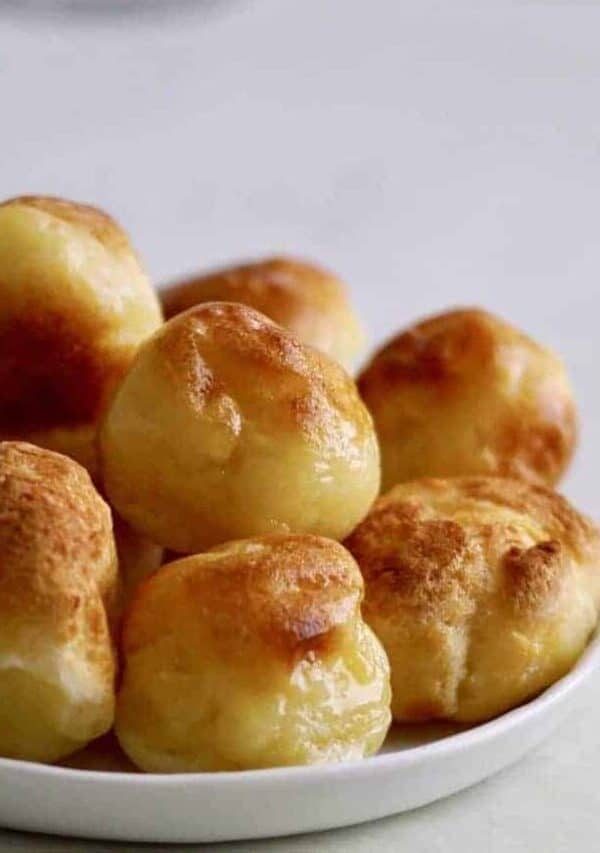 cropped-Pao-de-Quiejo-Close-up.jpg