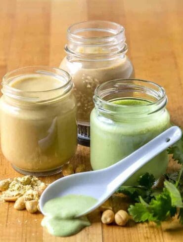 A simple 5-ingredient creamy cilantro jalapeño dressing that goes well with meats and vegetables alike. Use as a salad dressing to perk up a regular salad.
