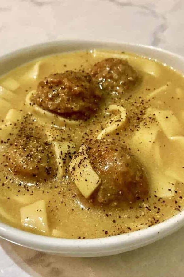 For days when you just need a quick meal, this Ikea Swedish Meatball Soup take ready-frozen Swedish meatballs and the IKEA cream sauce packet, to make a no-fuss comfort meal.