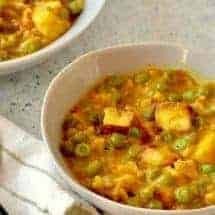 matar paneer
