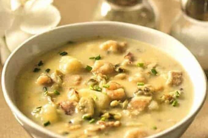 Instant Pot Clam Chowder Featured Image