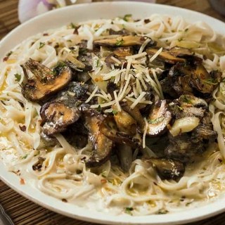 Mascarpone Mushroom Pasta