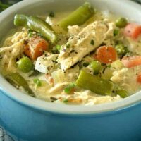 Chicken-Pot-Pie-Soup-Sideways-900x680