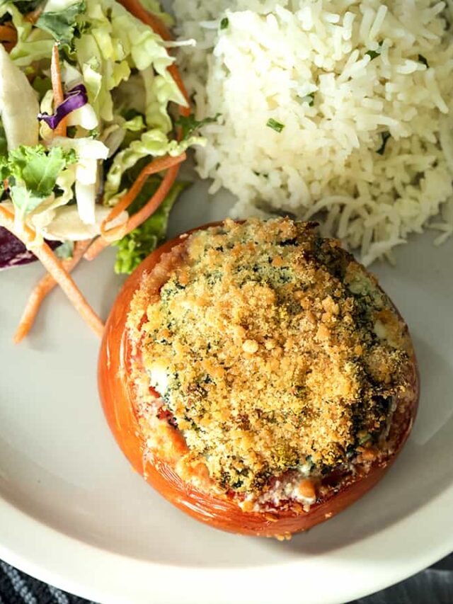 Stuffed Tomatoes with Spinach and Cheese image