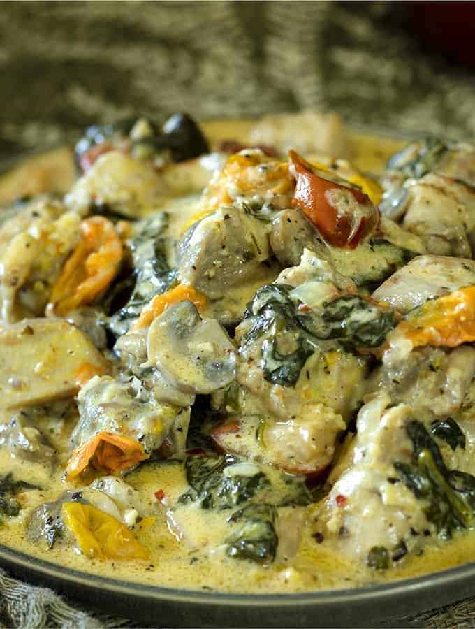 Tuscan Chicken | A Deliciously Low Carb Italian Dish!