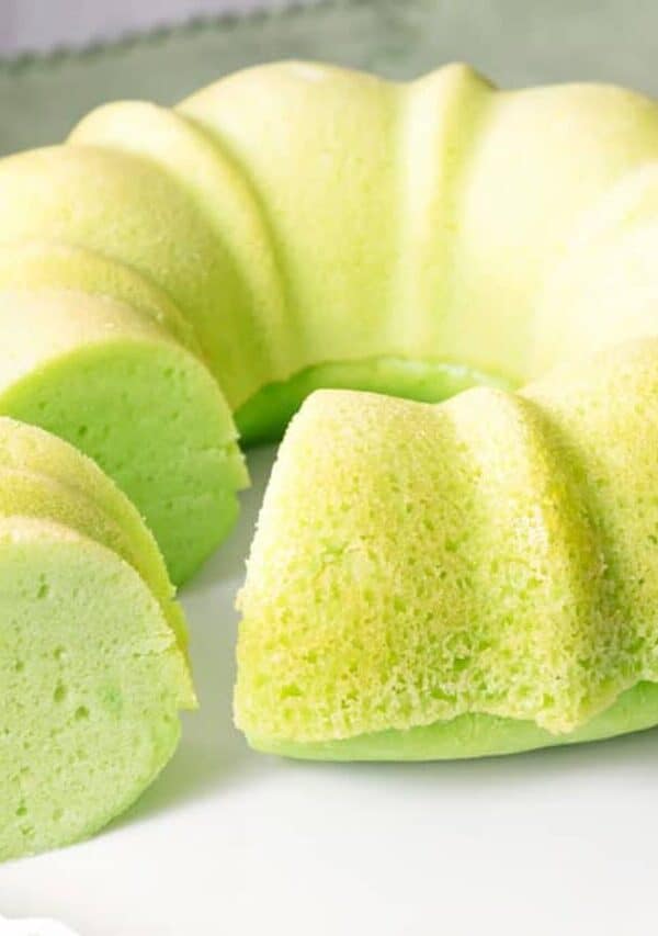 cropped-IP-Veg-Steamed-Pandan-sponge-cake-900-x-680.jpg