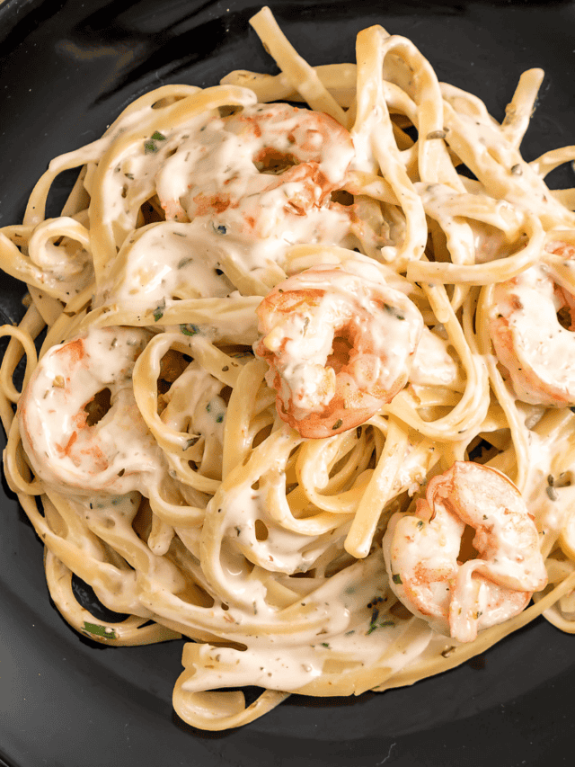 SHRIMP PASTA | CAJUN SHRIMP PASTA RECIPE - TwoSleevers