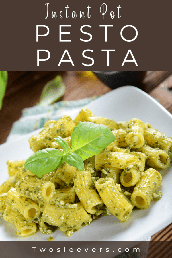 Pesto Pasta Pin with text overlay