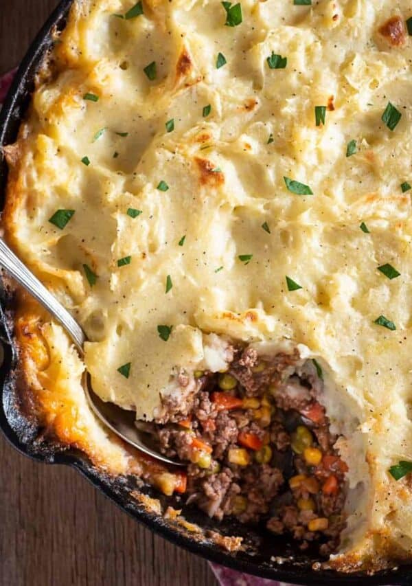 Overhead image of a shepherds pie in a skillet