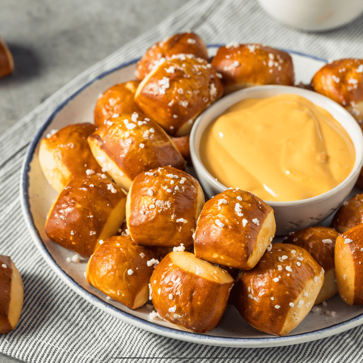 Pretzel Bites Recipe Mini Soft Pretzels TwoSleevers