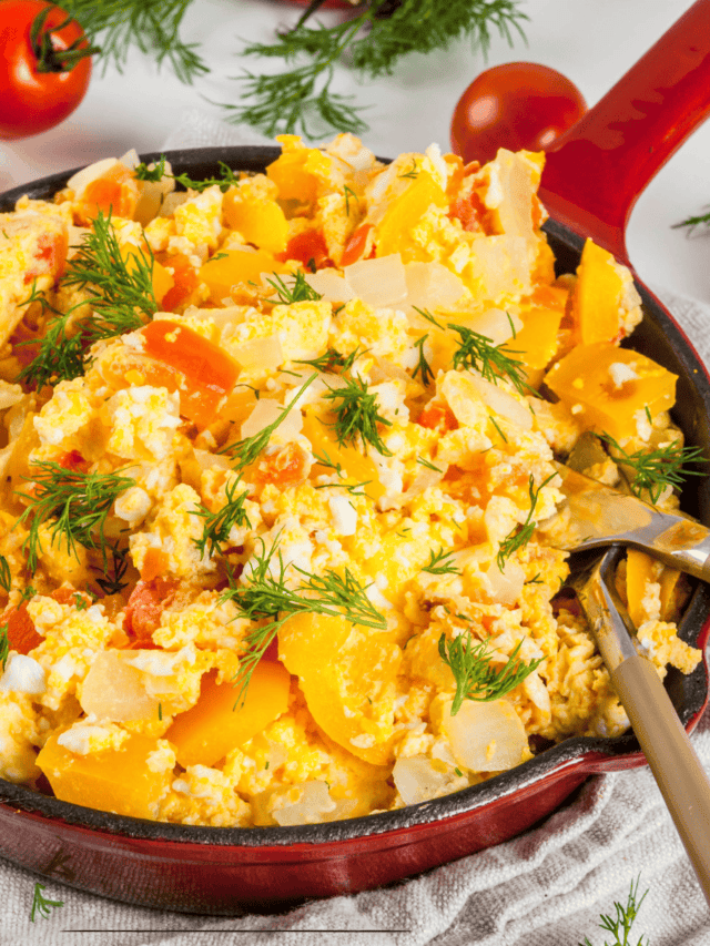BREAKFAST SCRAMBLE SKILLET BREAKFAST EGG SCRAMBLE TwoSleevers