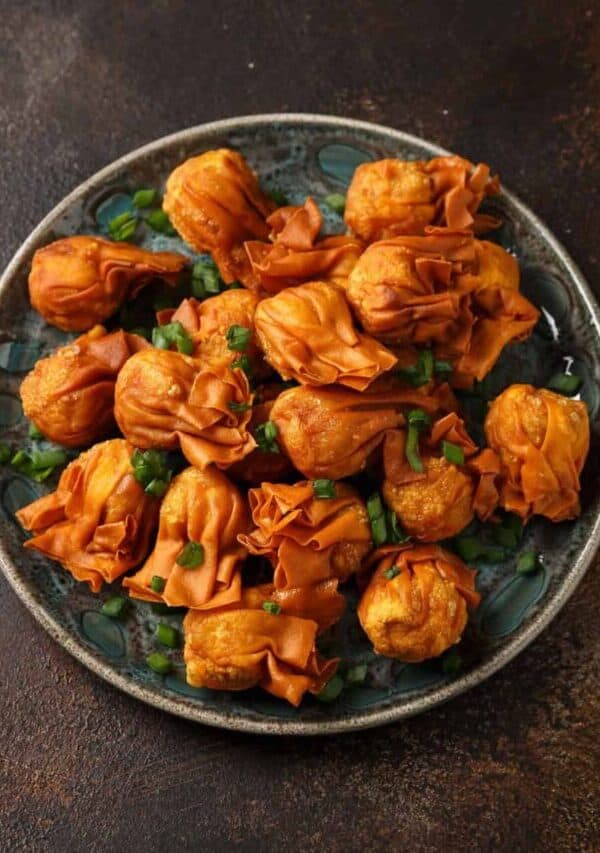 Overhead image of Crispy Chicken Wontons on a plate