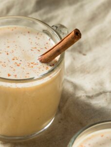 Homemade Eggnog Recipe | Easy Creamy Eggnog