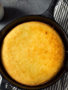 Skillet Cornbread Recipe | Cast Iron Cornbread