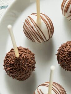 Broccoli Quiche Recipe | Easy Quiche With Broccoli And Cheese