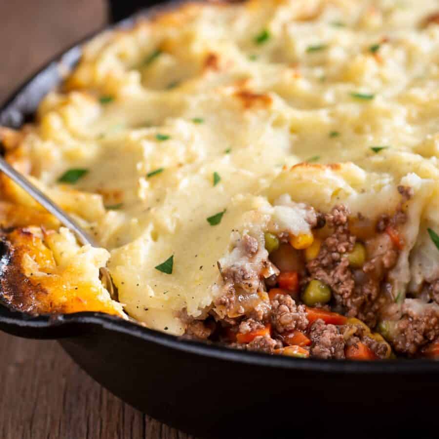 Close up image of Shepherd's Pie in a cast iron pan