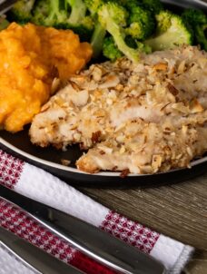 BLT Dip Recipe | Bacon, Lettuce, and Tomato Dip