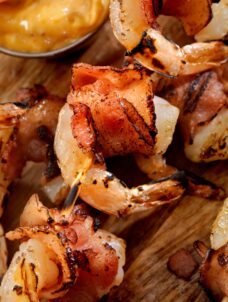 BLT Dip Recipe | Bacon, Lettuce, and Tomato Dip