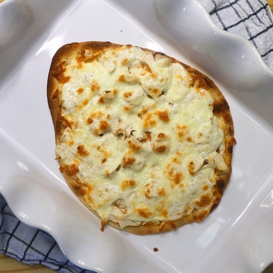 Baked Buffalo Chicken Flatbread Pizza 