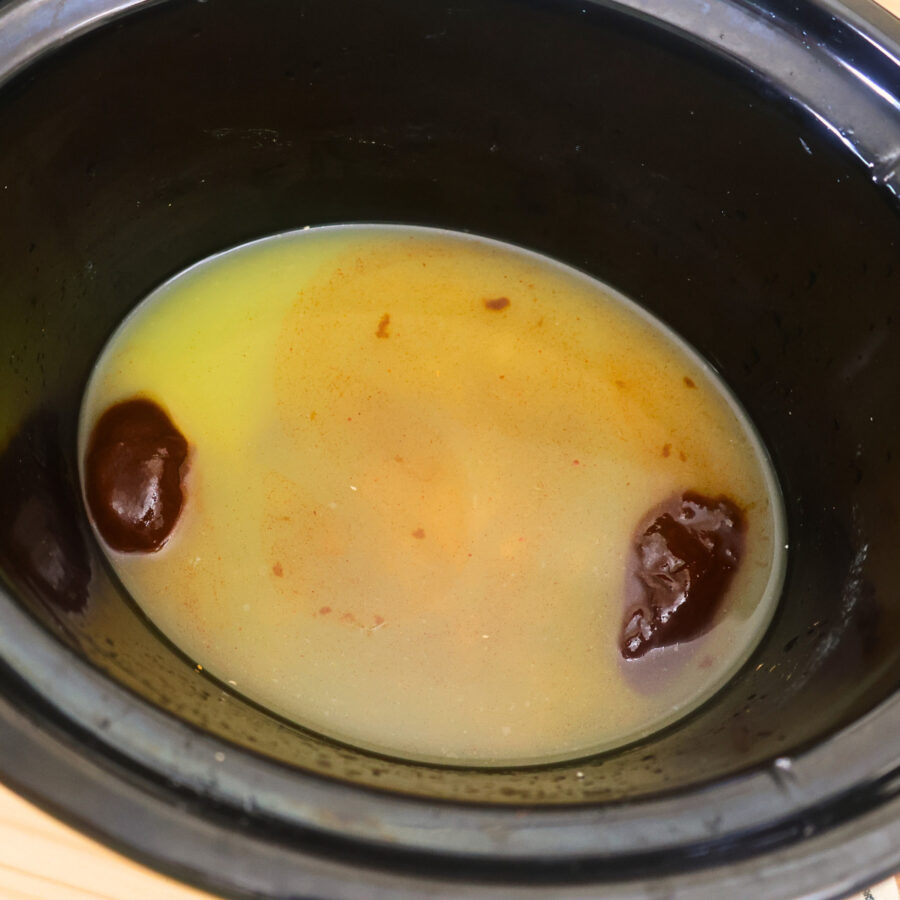 Cooking liquid in a slow cooker