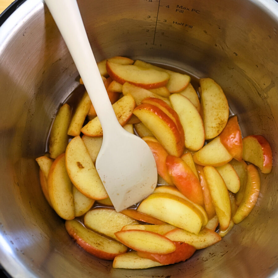 Instant Pot Cinnamon Apples with thickened sauce