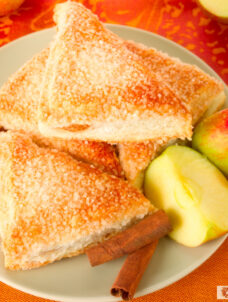 Apple Turnovers | Easy Apple Turnover Recipe